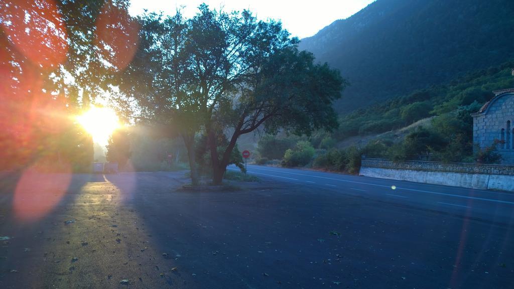 Hani Zemenou Arachova Esterno foto