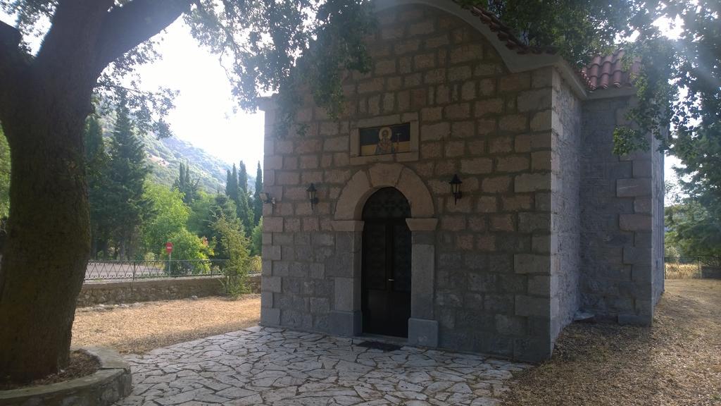 Hani Zemenou Arachova Esterno foto