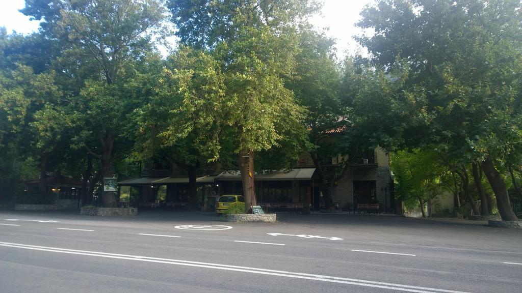 Hani Zemenou Arachova Esterno foto