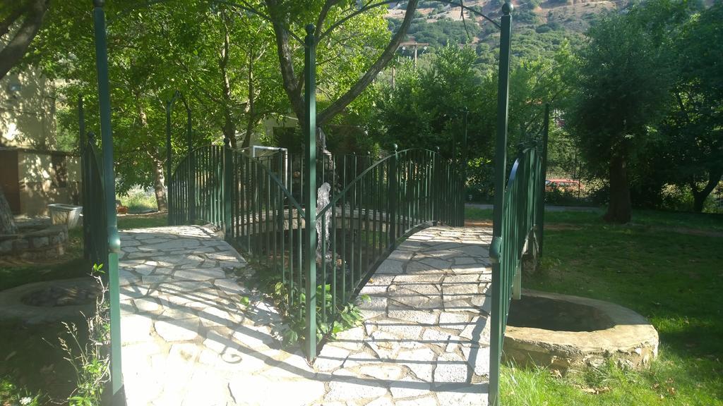 Hani Zemenou Arachova Esterno foto