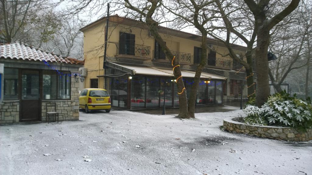 Hani Zemenou Arachova Esterno foto