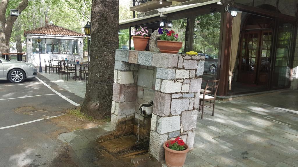 Hani Zemenou Arachova Esterno foto
