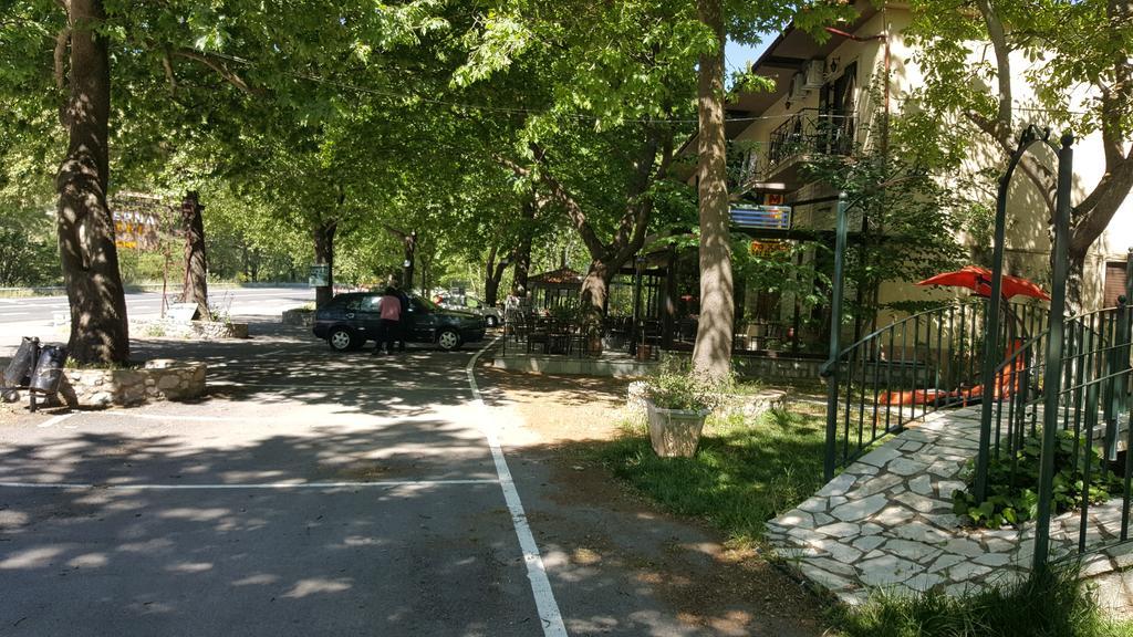 Hani Zemenou Arachova Esterno foto
