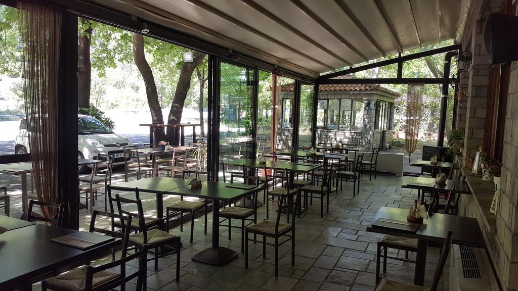 Hani Zemenou Arachova Esterno foto